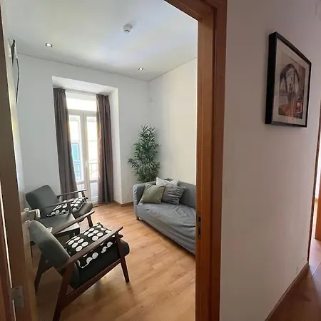 3 Bedroom - Bairro Alto Daire *