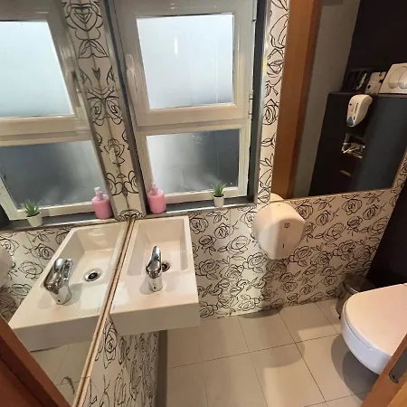 Daire 3 Bedroom - Bairro Alto Lisboa