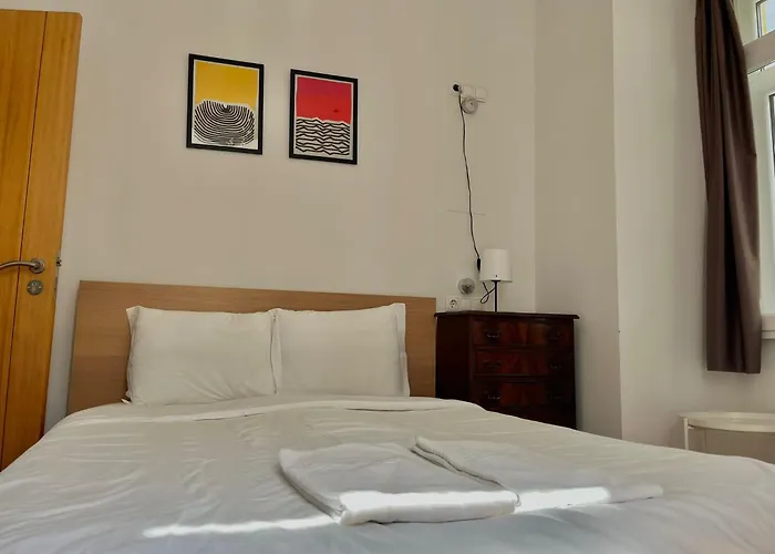 Apartment 3 Bedroom - Bairro Alto *